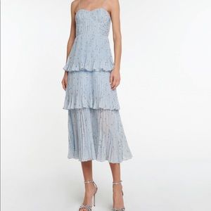 Beautiful Self-Portrait dress perfect for a wedding. UK size 8, US size 4